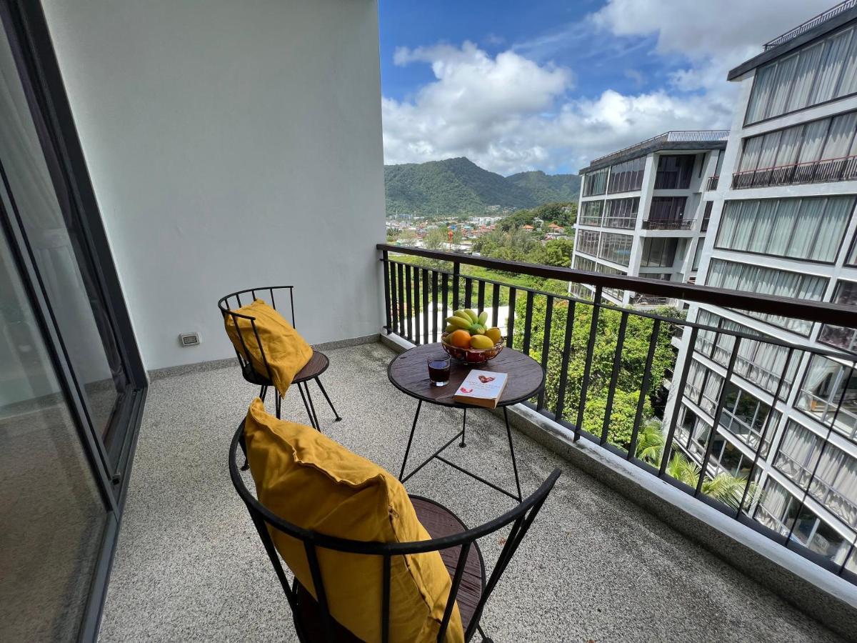 Icon Park Phuket Condo Exteriör bild