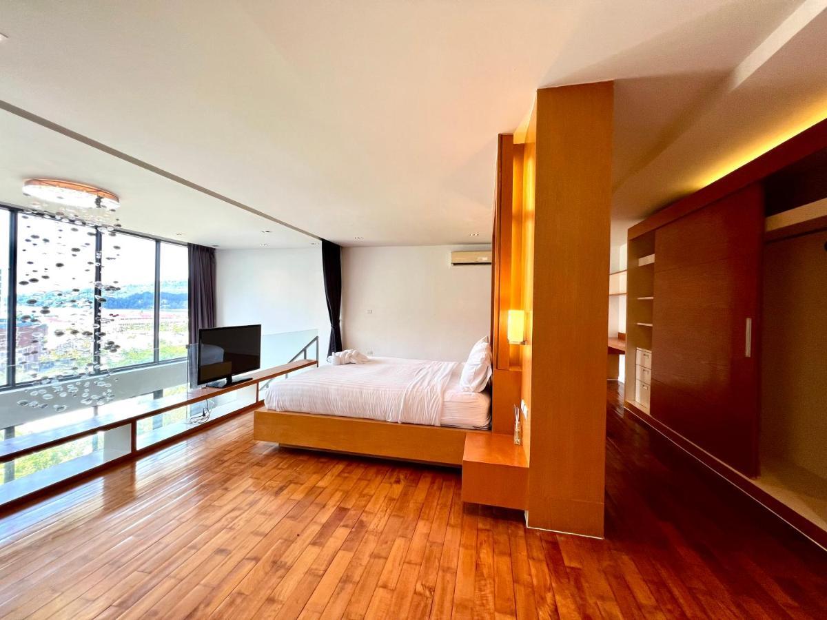 Icon Park Phuket Condo Exteriör bild