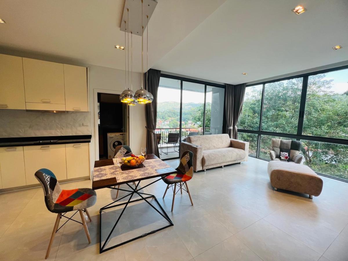 Icon Park Phuket Condo Exteriör bild